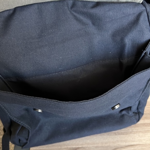 Roxy Bag/Backpack - Picture 5 of 5